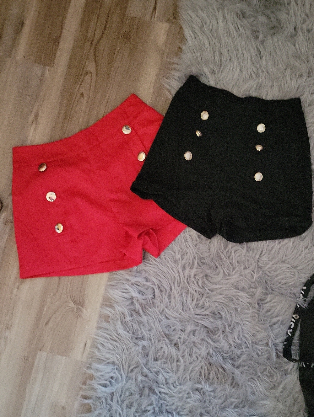 SHEIN Red and Black High-Waist Button-Front Women’s Shorts